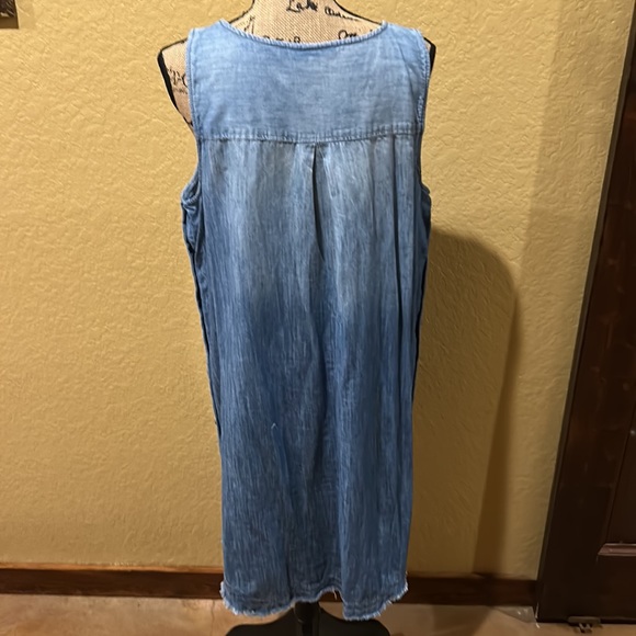 Universal Thread dress | see offer in description - Picture 4 of 7